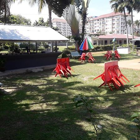 Green Town Hotel & Resort Port Dickson Esterno foto