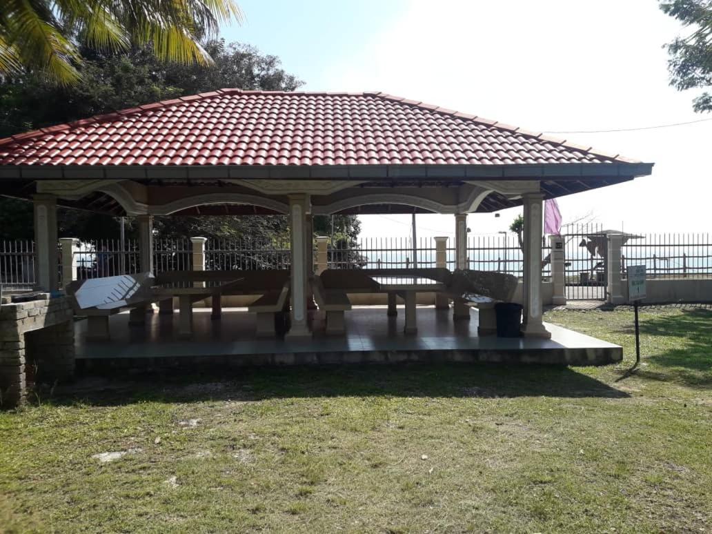 Green Town Hotel & Resort Port Dickson Esterno foto