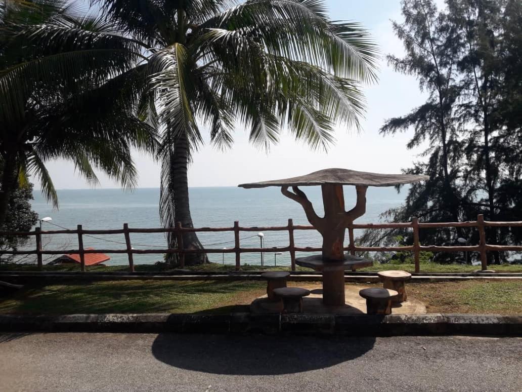 Green Town Hotel & Resort Port Dickson Esterno foto