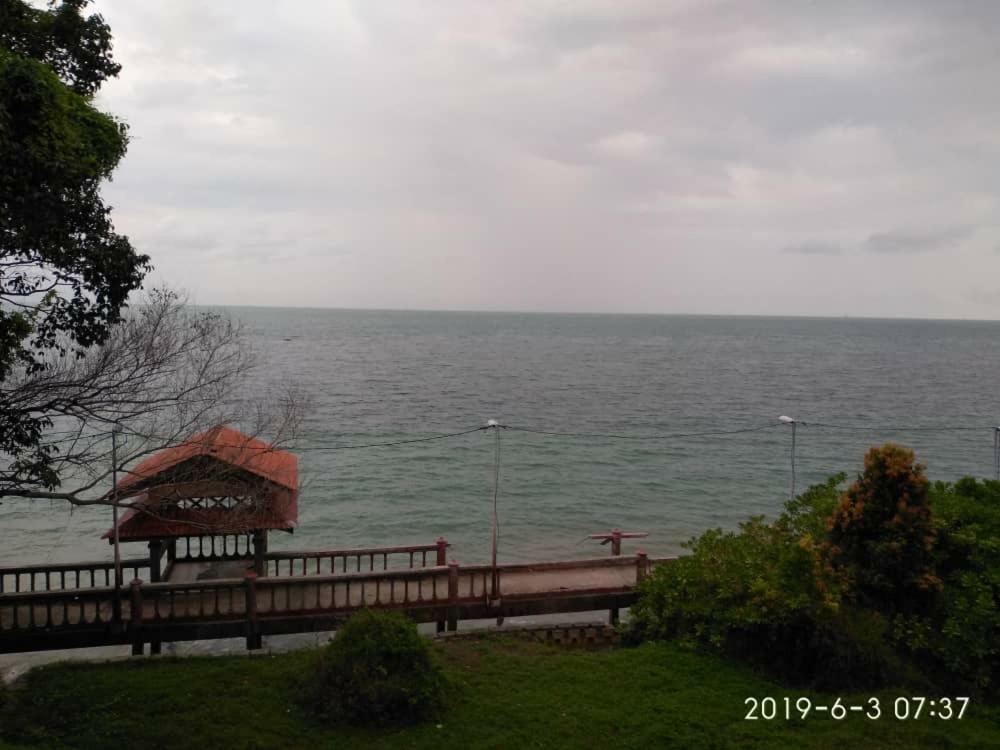Green Town Hotel & Resort Port Dickson Esterno foto