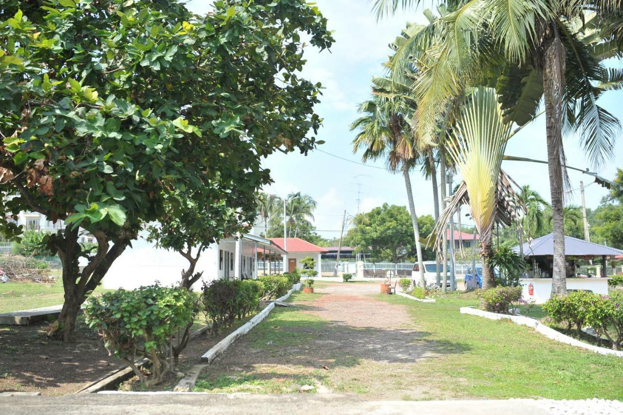 Green Town Hotel & Resort Port Dickson Esterno foto